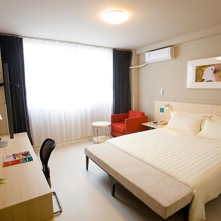 Jinjiang Inn Sanya Hexi Road Qingren Bridge Екстер'єр фото